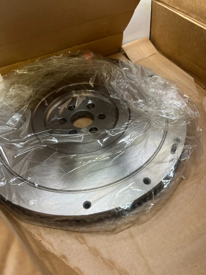 Volante de inercia de masa única LuK LFW146 para camioneta Nissan Frontier 1998-2004 1990-1993 Foto 3 de 3