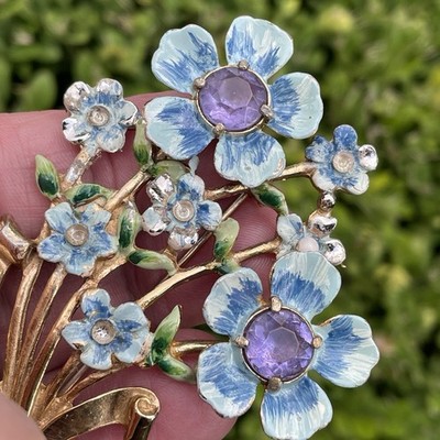 Vintage Coro Blue & Silver Flower Brooch 1940s 1950s (plus 1 earring) CORO Blue and White Enamel Flower Silver Tone Brooch 1940s  main image 4