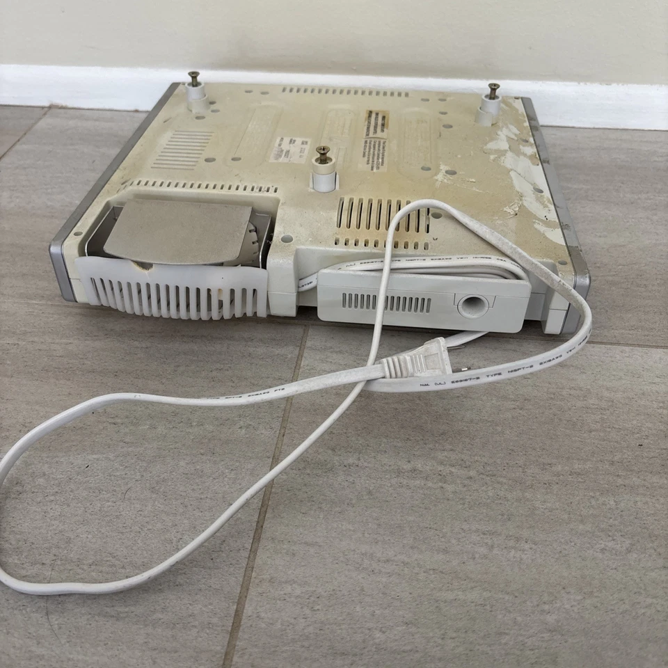 GE Slim Spacemaker Under Cabinet AM/FM Radio CD Player Model 7-5295 Radio Works - Image 3 of 4