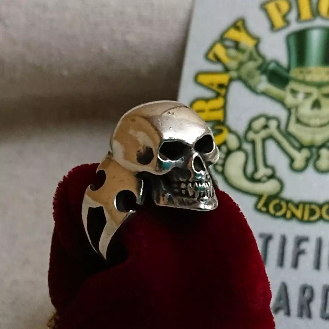 Crazy pig hotsell skull ring