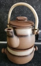  Teekanne mit Stöfchen und Tropfenfänger,  original Gerzit.