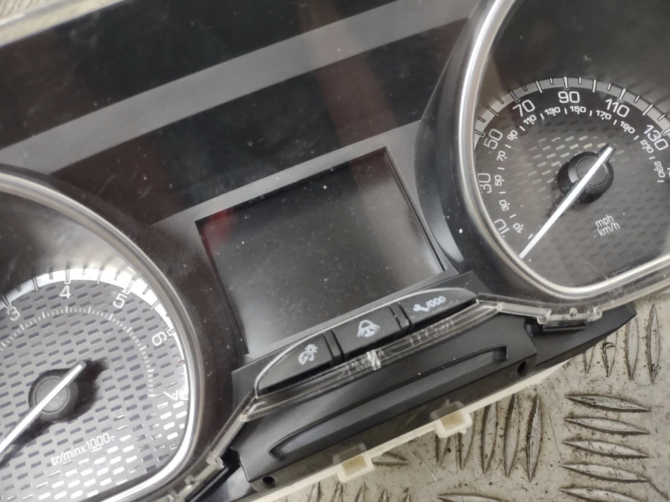 Peugeot 208 Mk1 Thp Gti 2012-2018 Instrument Cluster 9800654580 - Image 3 of 4