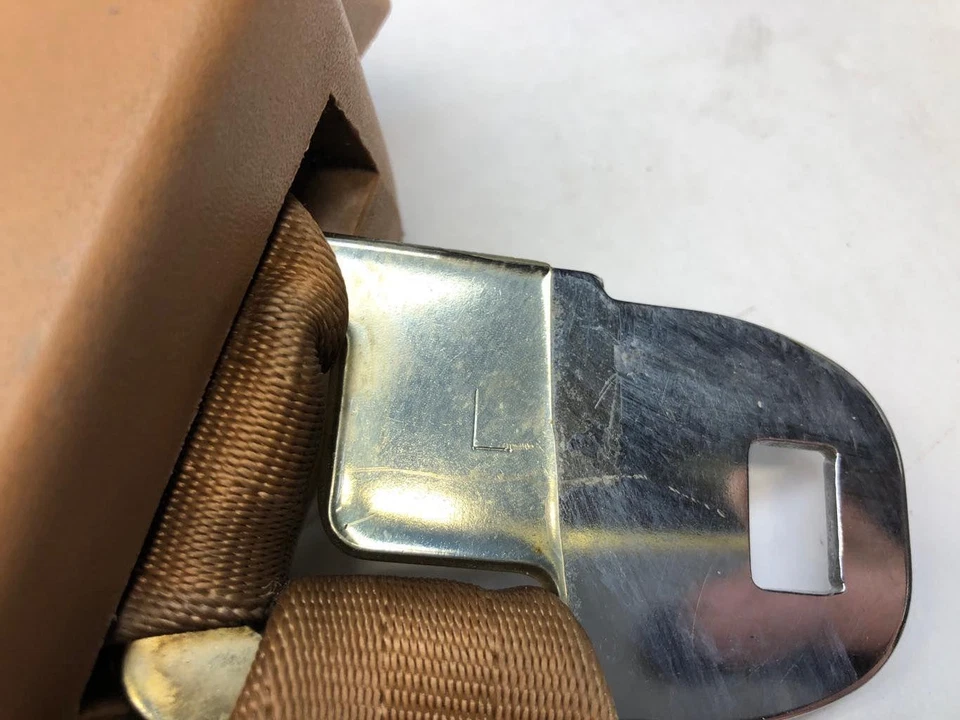 1986-1994 Chevrolet Corvette Left & Right Front Seat Belts Retractors Buckle Tan - Image 3 of 4