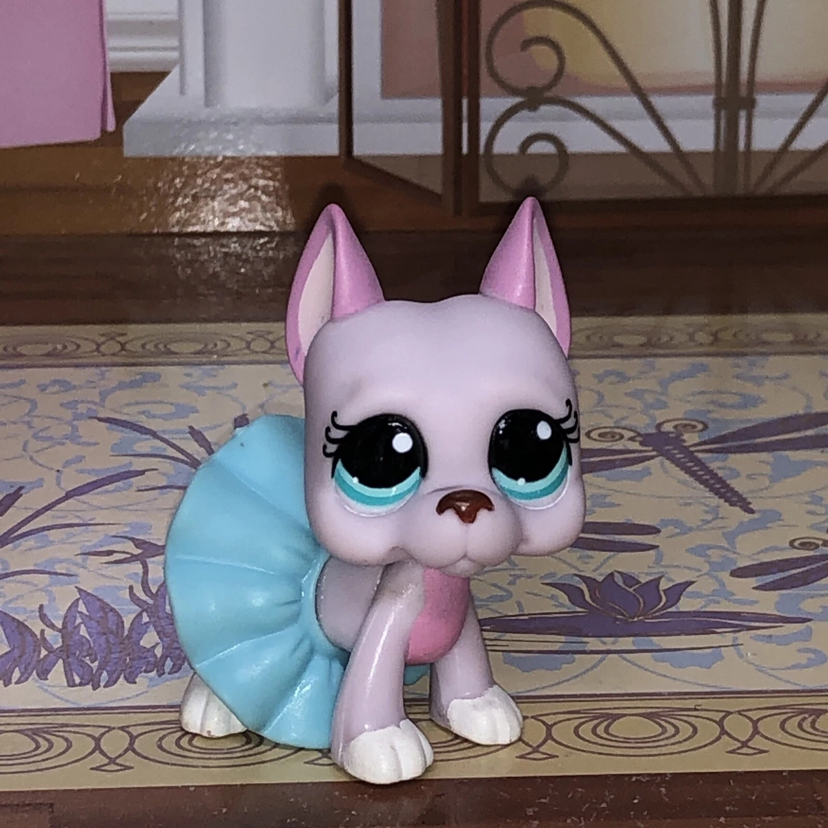 Littlest Pet Shop Authentic 1022 Pink White Great Dane Teal Blue Eyes