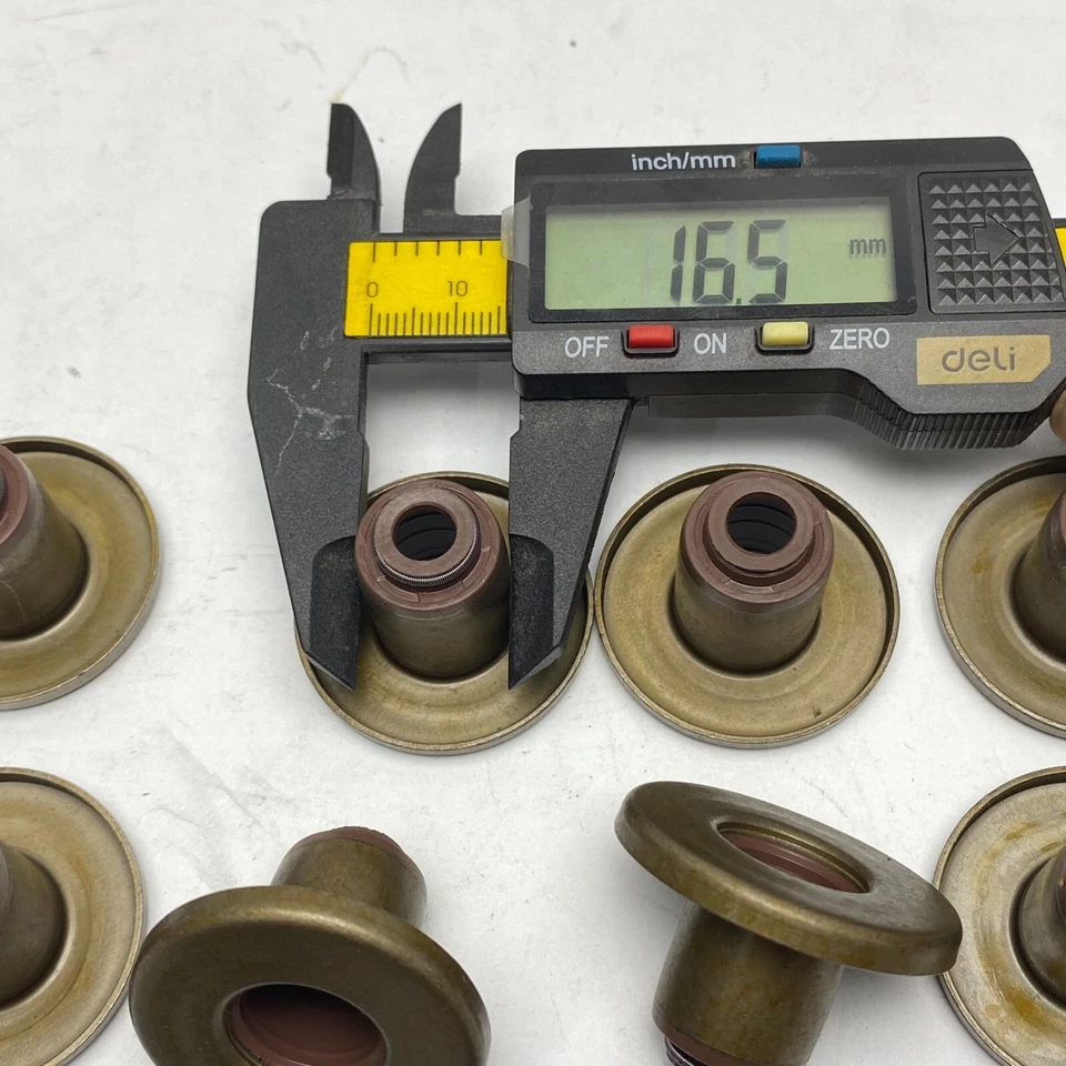 Juego de juntas de aceite de vástago de válvula Toyota Land Cruiser FJ40 FJ45 90913-02048 Foto 4 de 4