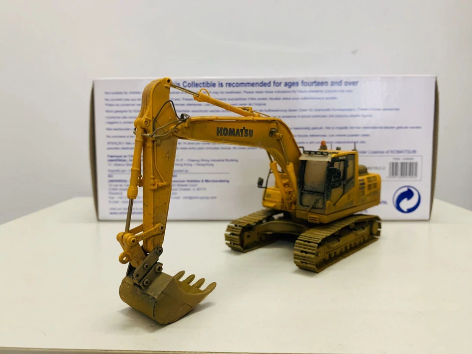 1:50 Scale Die-Cast Model Komatsu HB215LC-2 Excavator Muddy Version UH8095 NEW - Image 2 of 4