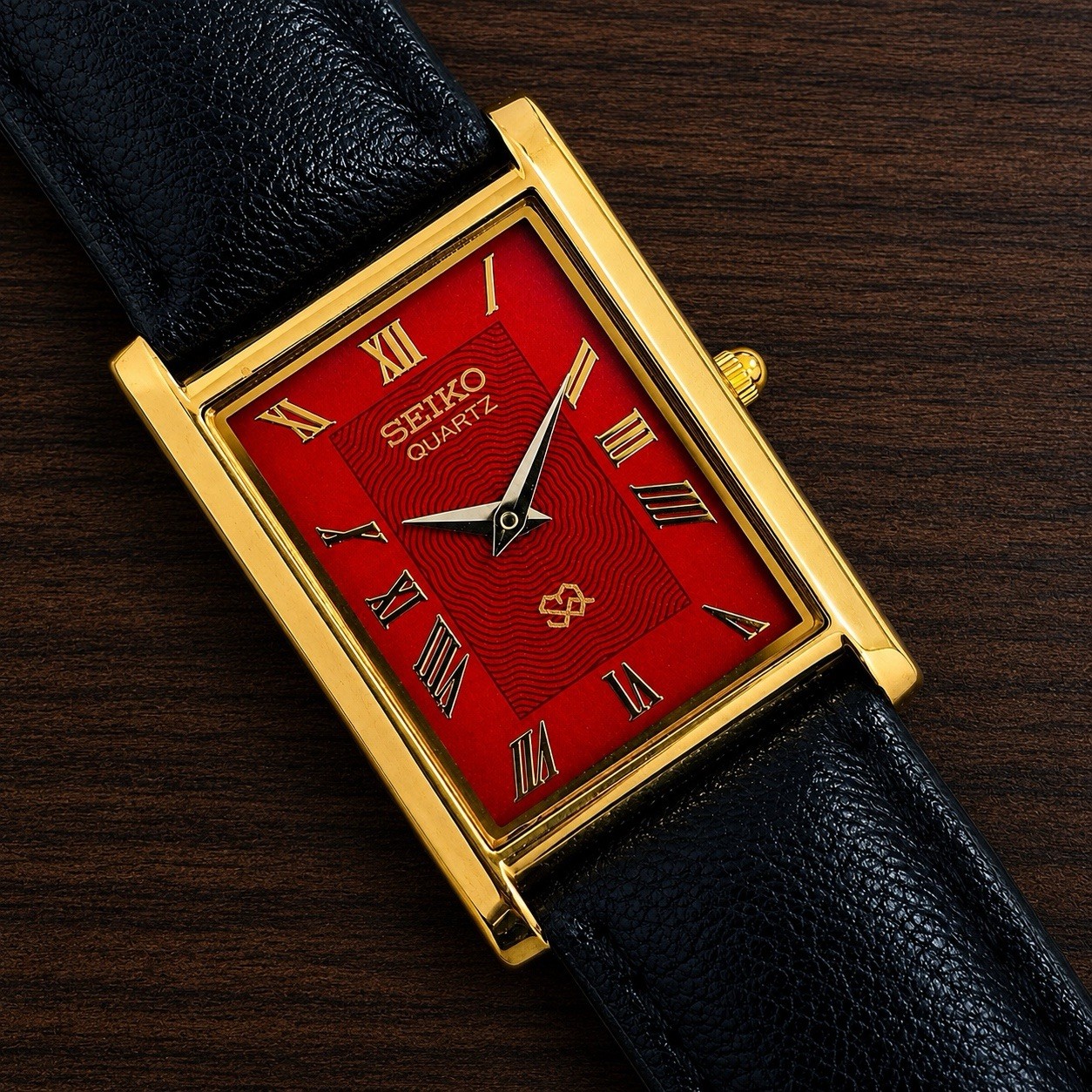 Vintage Seiko Slim Tank Red Dial Quartz Men’s Wristwatch