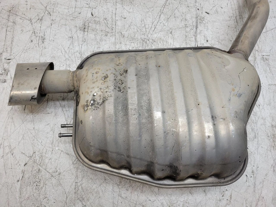 Silenciador de escape izquierdo HYUNDAI GENESIS 2009 2010 2011 2012 4,6 L OEM 28701-3M500 Foto 2 de 4