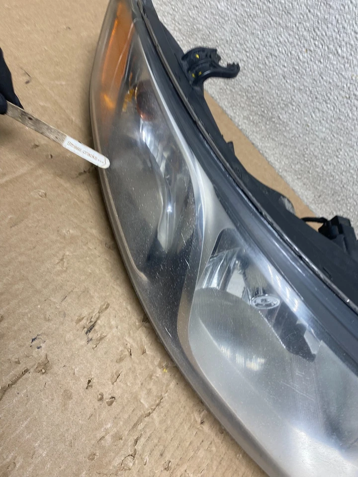 Farol de halogênio 2010 a 2013 Kia Forte Koup passageiro direito destro fabricante de equipamento original T5712 DW - Imagem 4 de 4