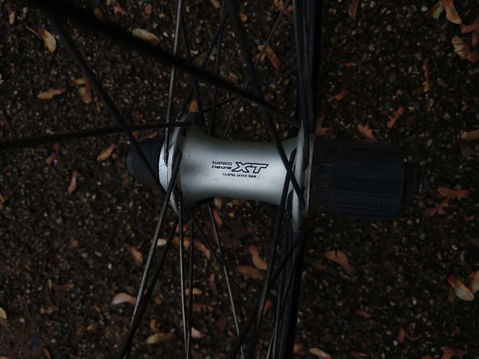 Shimano XT Laufrad 26 Zoll Hinten Felgenbremse FH-M760 Naben Zac Felge Hinterrad