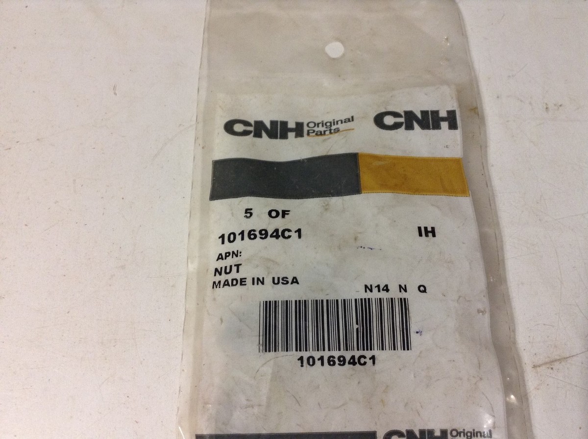 101694C1 - A New Jam Lock Nut For An IH 720, 781, 830, 881 Forage