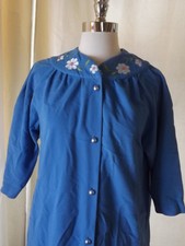 Cute Spring Season Vtg Evelyn Pearson BLUE FELT BUTTON DOWN LOUNGE WEAR ROBE M