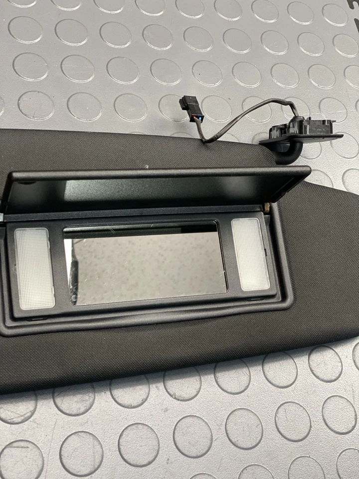 Parasol para pasajero derecho Volvo V60 2014-2018 tela negra OEM Foto 4 de 4