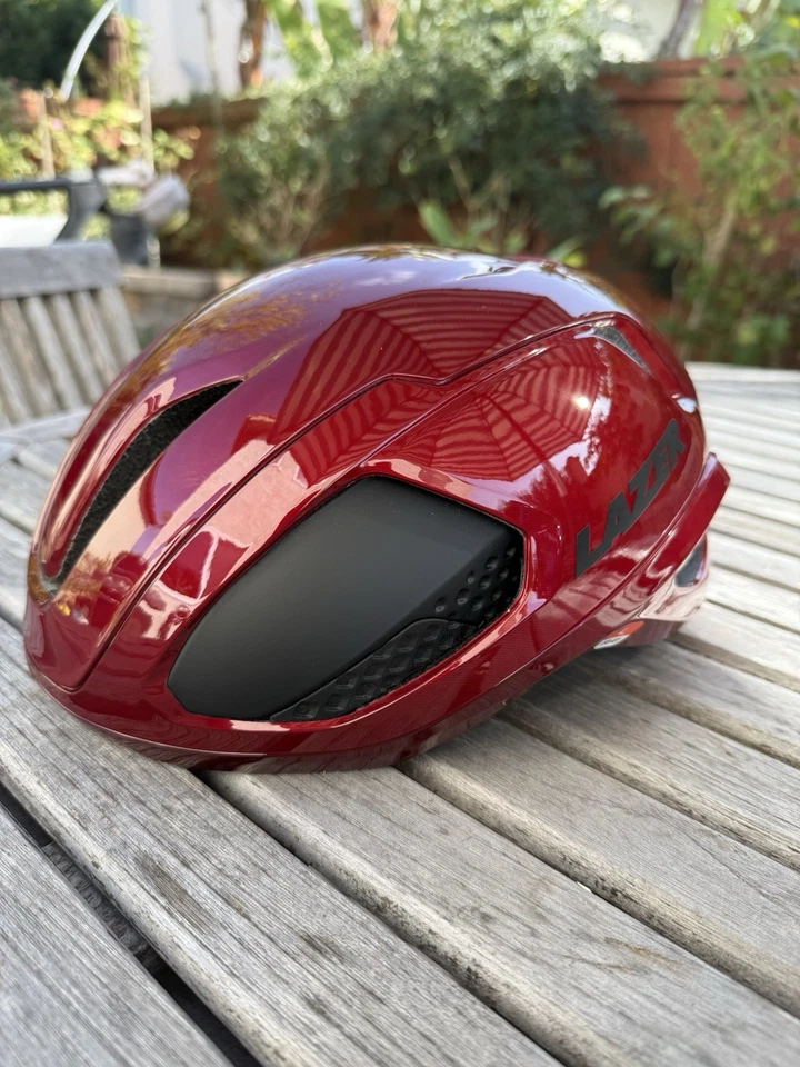 Capacete de ciclismo Lazer Vento Kineticore Aero vermelho metálico tamanho grande - Imagem 3 de 4