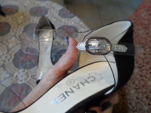 Chanel 2013 Colección Negro Seda y PVC D'Orsay Bombas Talla 39.5B - Imagen 11 de 24