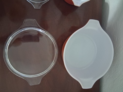 Vintage PYREX Autumn Harvest Wheat Cassarole Dish & Lid set of two - Picture 3 of 5