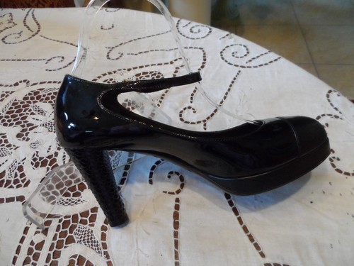 Chanel schwarze Kalbslackleder Mary Jane Pumps/Cap Toe/Textur Absatz Gr. 37,5B - Bild 8 von 24