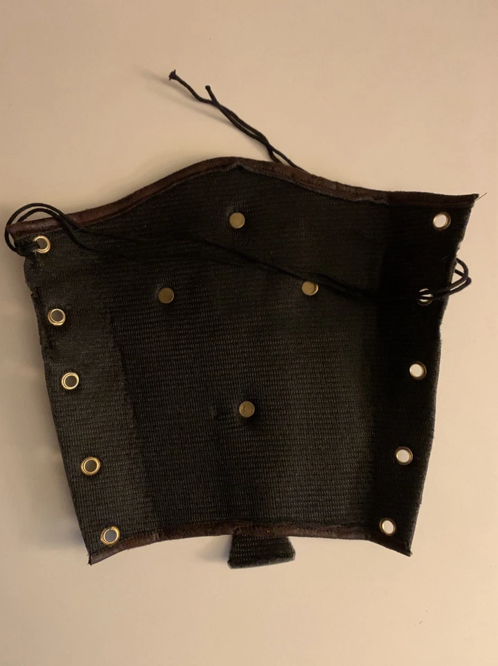 RUBÍES DIOSES Y DIOSAS PIERNA ROMANA ESPINILLERAS GUARDIAS Edad 14+ Acceso a Disfraz Nuevo en Paquete Foto 4 de 4