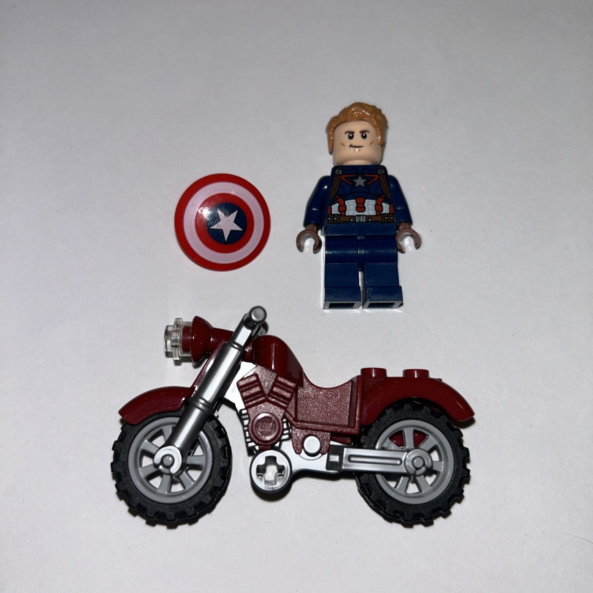 アモアルム　2 LEGO Marvel Super Heroes Minifigure Captain America Civil