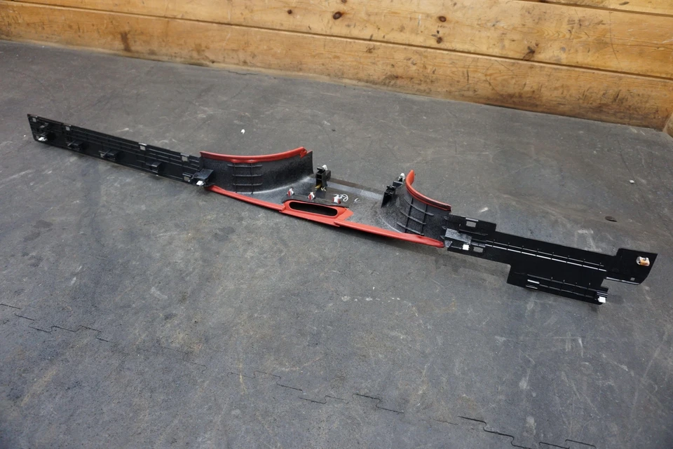 Left Lower B Pillar Sill Cover Trim Red 36A853387 36A853369B Bentley Bentayga - Image 4 of 4