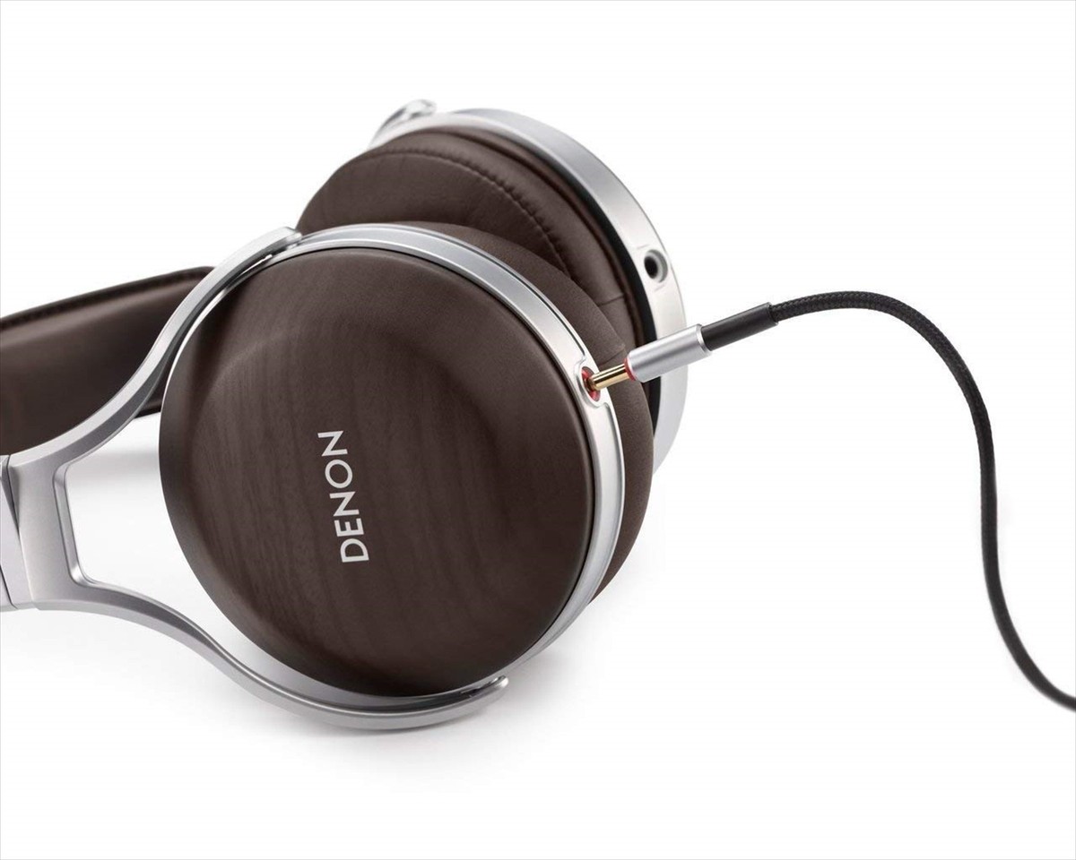 Denon AH-D5200 Over the Ear Headphones - Zebrawood for sale