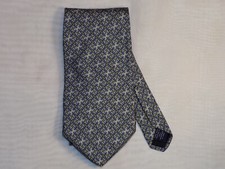 BROOKS BROTHERS MAKERS men's tie 100 Silk Made in USA