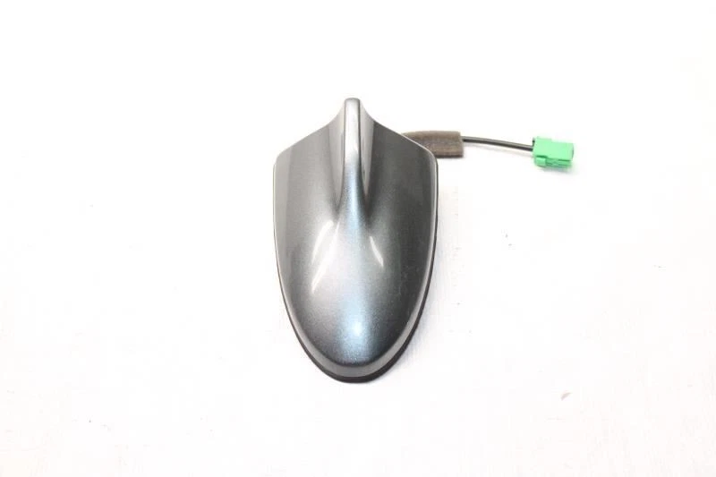 Infiniti Q50 V37 2018 sedán #259 antena exterior Foto 3 de 4