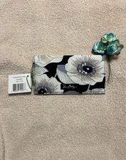 Vera Bradley Camellia Checkbook Cover Retired 6.75” X 3.5” NWT