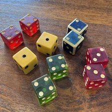 Vintage Lot Of 10 Mixed Material Dice Green Apple Red Lucite Bakelite