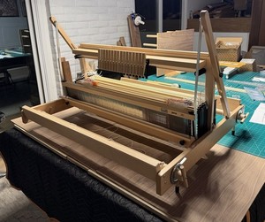 Louet Jane Table Loom, 16 Shaft - 10 dpi, 35” 90cm *Excellent Condition*