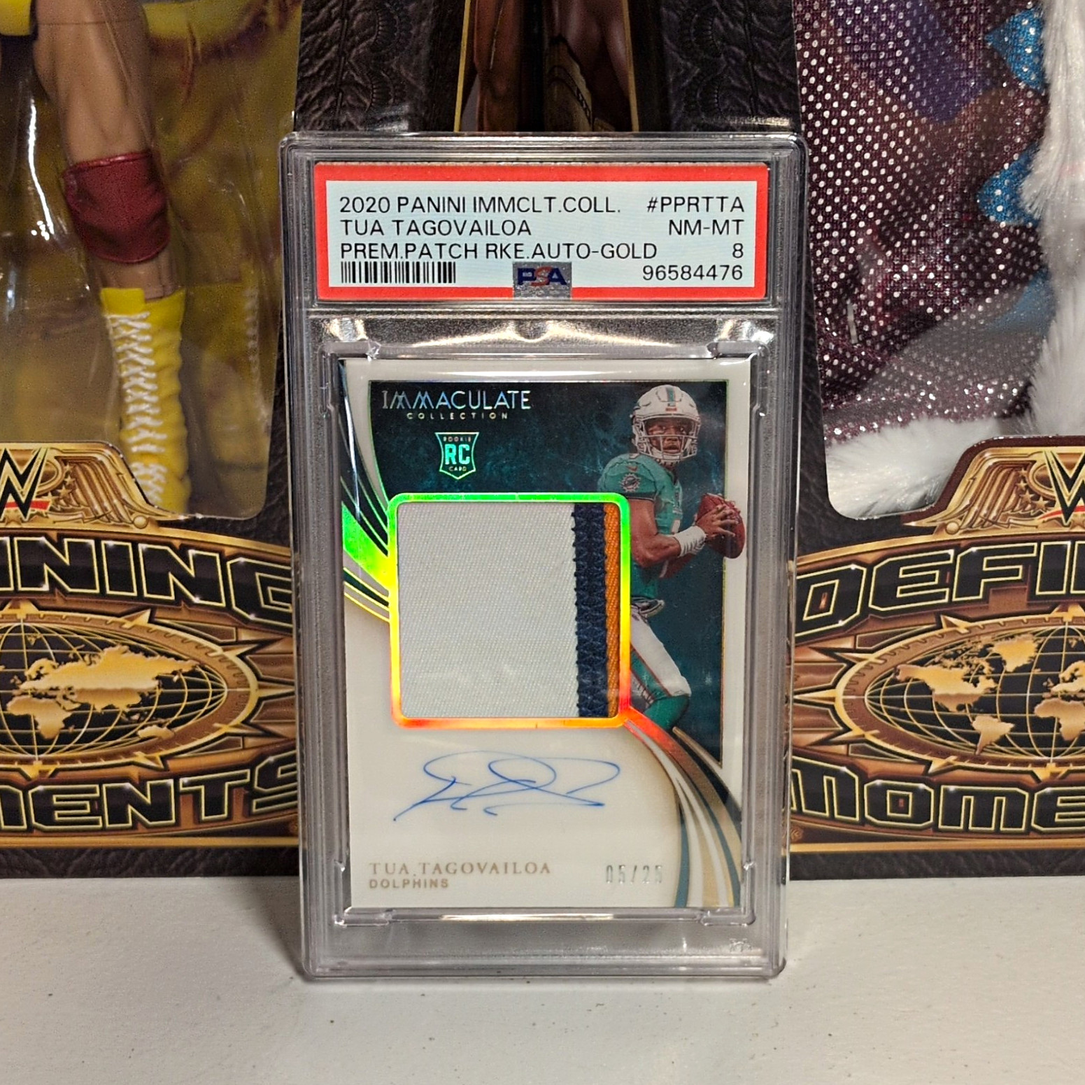 Panini 2020 Immaculate Tua Tagovailoa PPR-TTA Gold /25 Auto Patch PSA 8 view 1