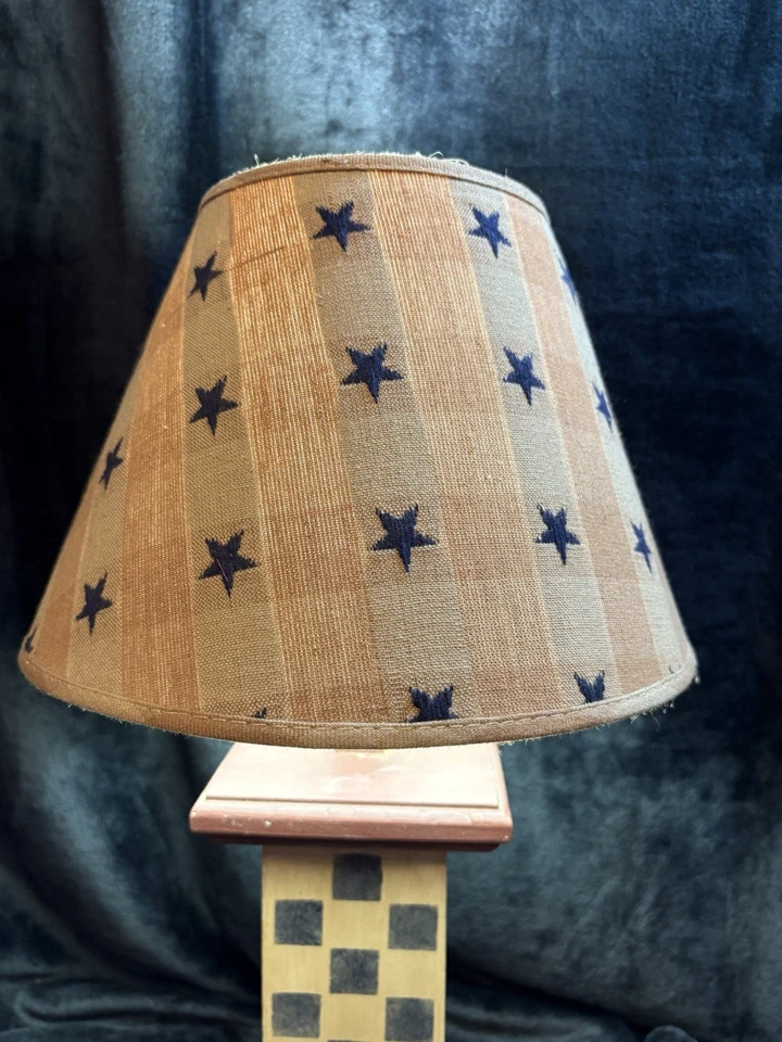 Lámpara de Acento Estilo Country Tablero Base Estrellas Azules en Pantalla 19" Alto Foto 3 de 4