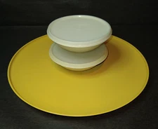 Vintage Tupperware Dip-n-Serve Chip And Dip Veggie Tray 2 Dip Bowls With Lids