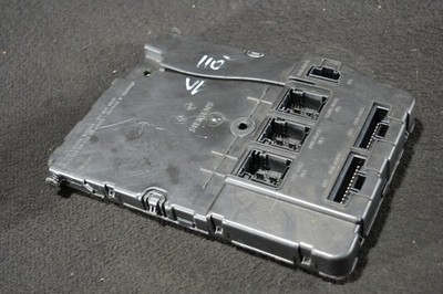 Renault Megane 2 CC Steuergerät Sicherungskasten 8200433198 S118400260E (110)