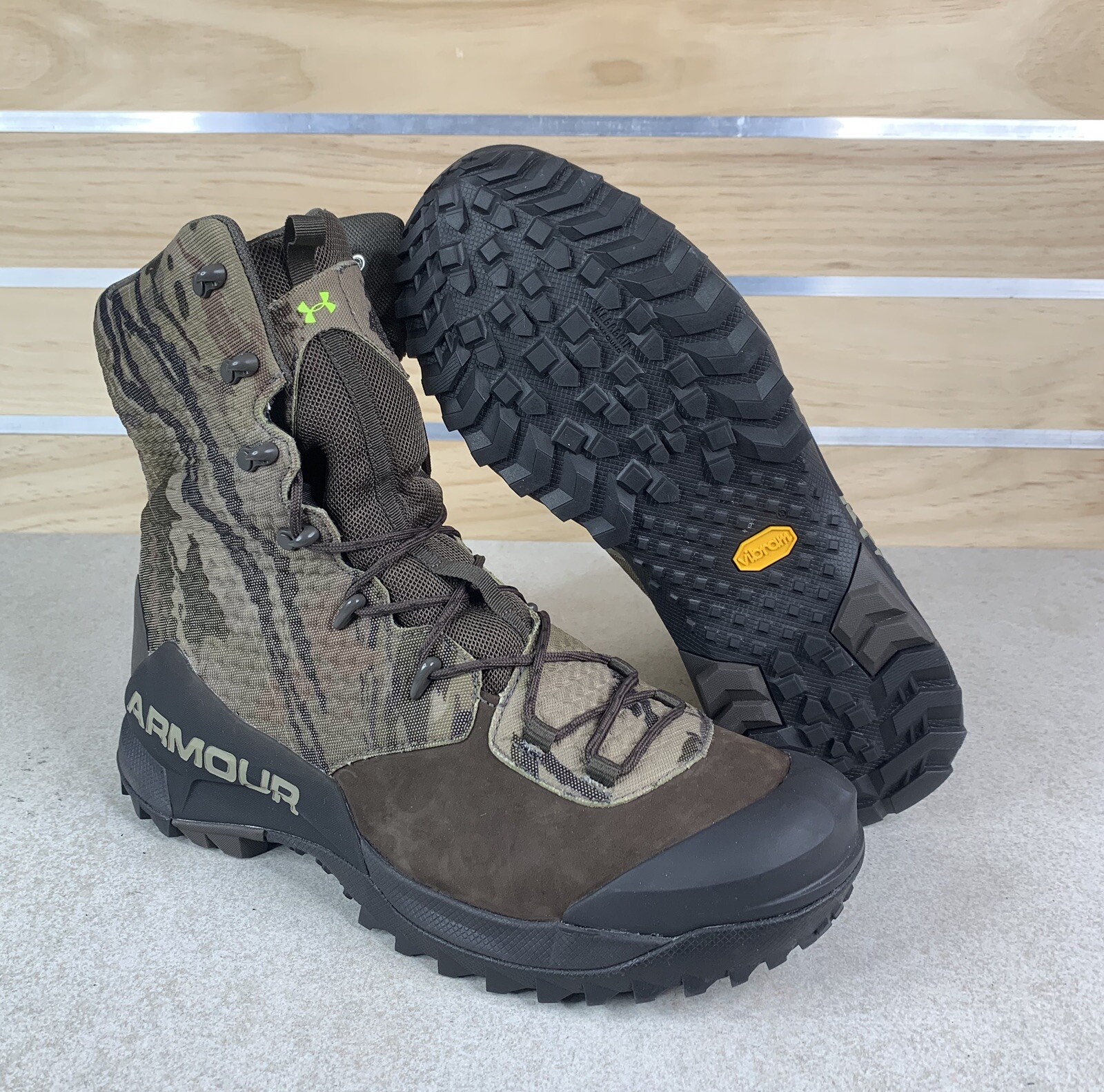 tactical hiking boots