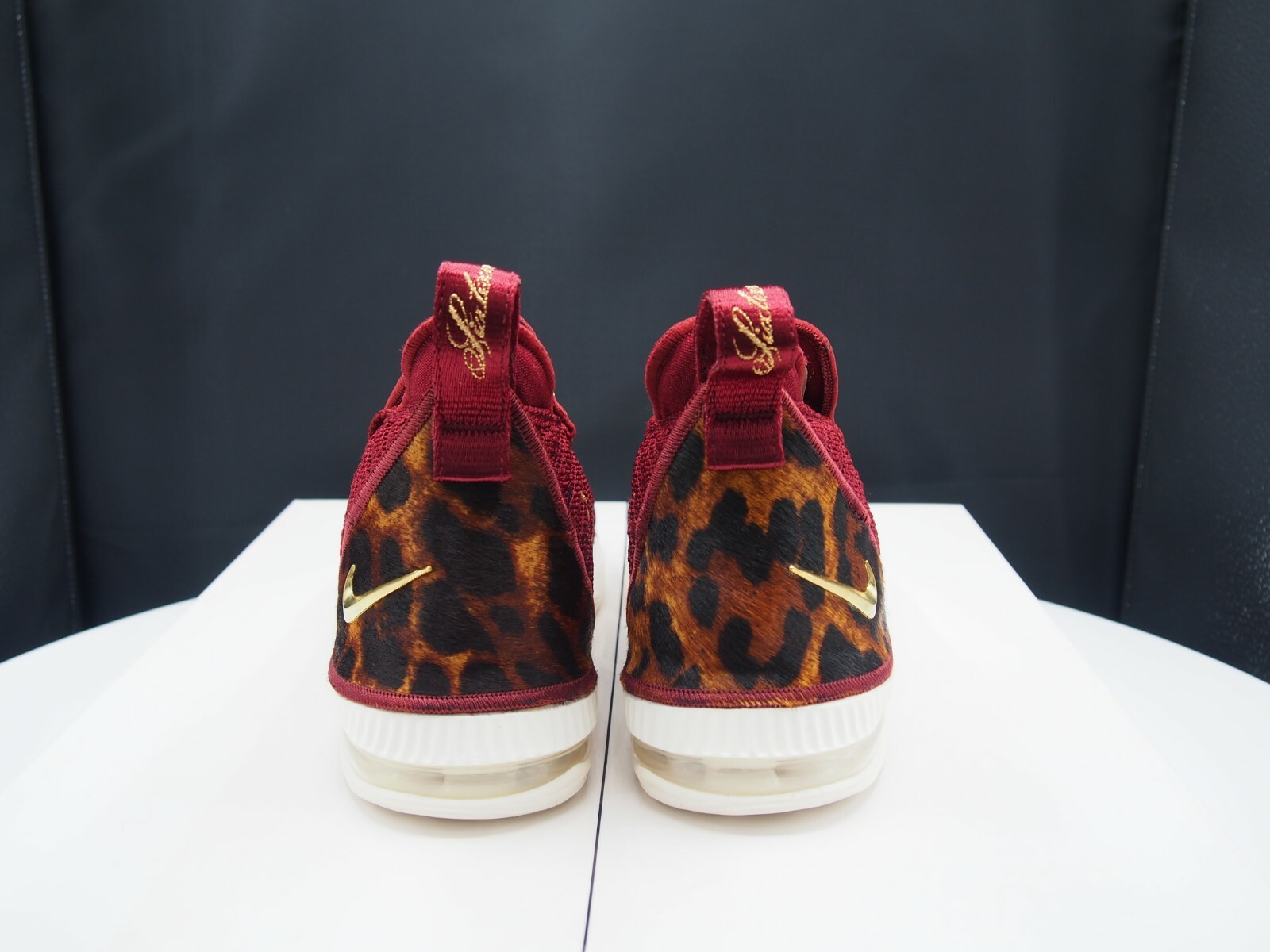Nike Lebron XVI 16 King James AQ2465-601 GS size 5.5Y Women's 7 US 597556 Nike Lebron XVI 16 King James AQ2465-601 GS size 5.5Y Women's 7 US 597556