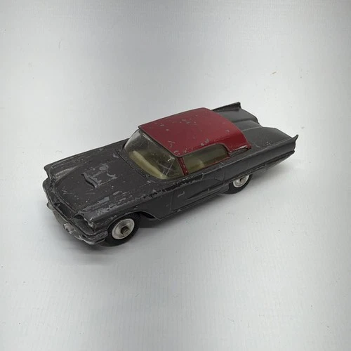 Vtg Corgi Toys Ford Thunderbird Diecast Vehicle Great Britain Gray & Red Car