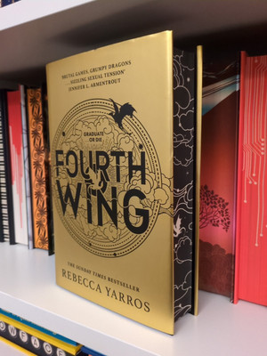 Fourth Wing, Iron Flame & Onyx Storm WATERSTONES SPRAYED EDGE