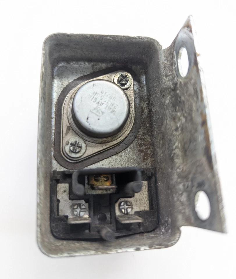 Porsche 911 & 914-6 Voltage Regulator 90160320602 1969 to 1973 - Image 3 of 4