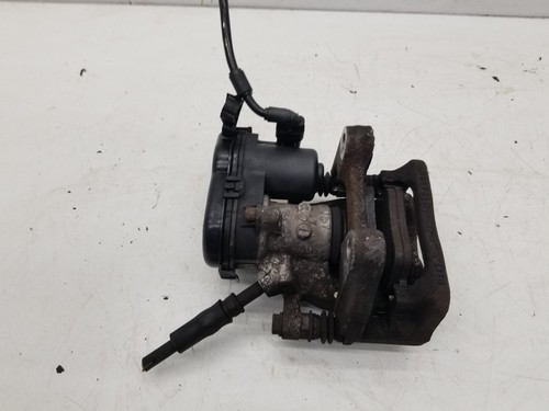 2017 INFINITI Q30 MERCEDES 2.2 DIESEL REAR LEFT SIDE BRAKE CALIPER A2464232398 - Picture 7 of 10