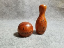 Fin - Fur & Feather Bowling Ball And Pin Salt & Pepper Shakers
