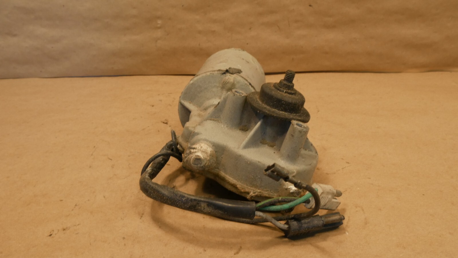 Ferrari Testarossa 348 F355 512TR LH  Headlight Lifting Motor PN 172535