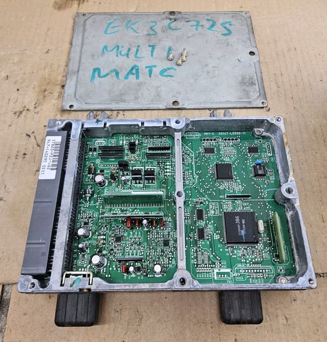 Honda Civic D15B EK3 VTEC ECU Engine Computer Control Module 37820 