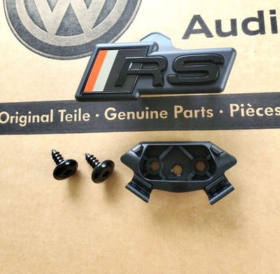 original Audi RS3 Schriftzug Typ 8Y ab 2025 Kühlergrill Emblem Plakette Logo