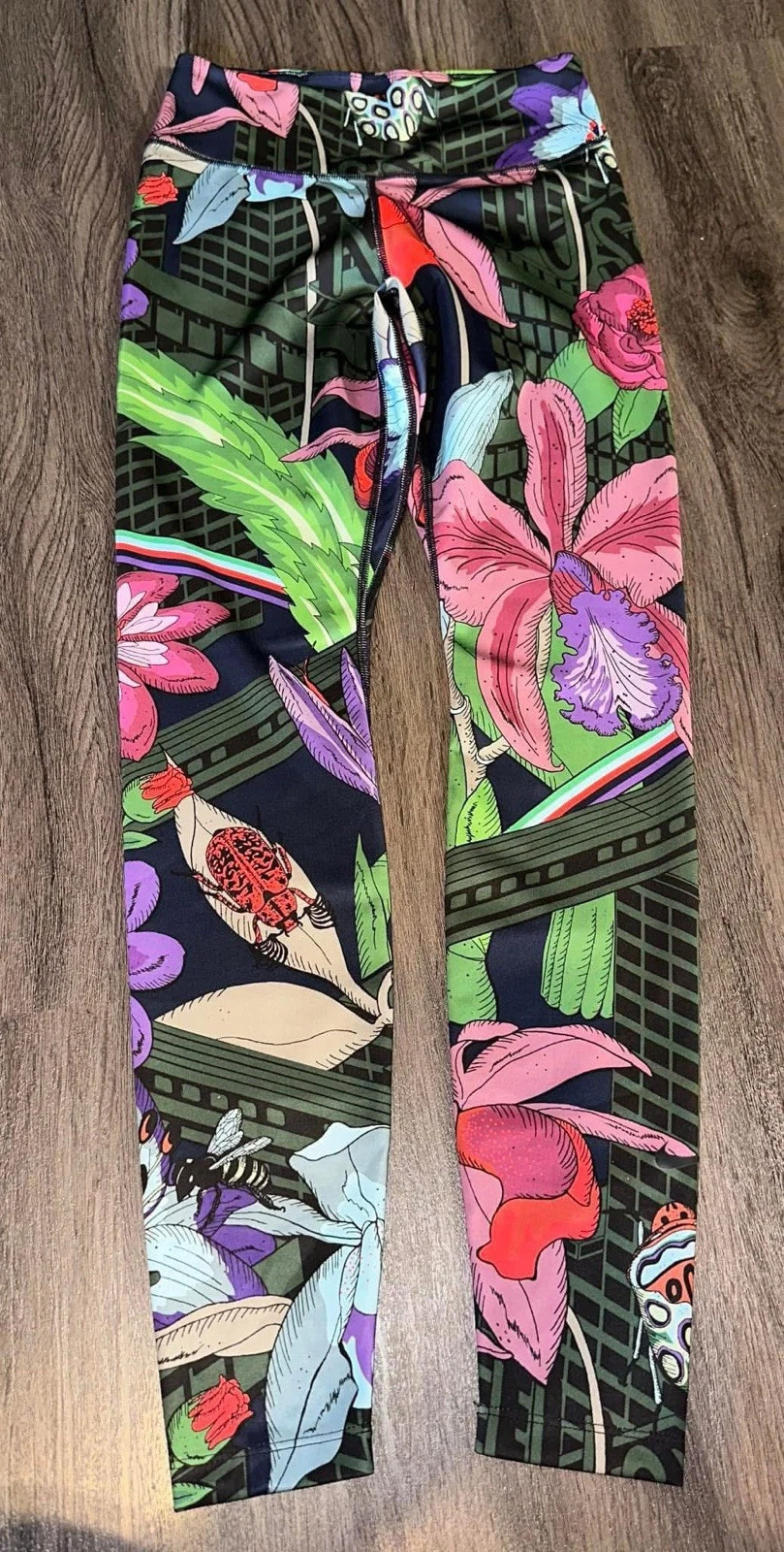 Nike Women’s Dri Fit Leggings Bright Floral Design Size Small Tropical