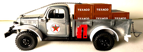 ERTL 1946 Dodge Power Wagon Texaco Bank 1:24 Scale Inv. #3675