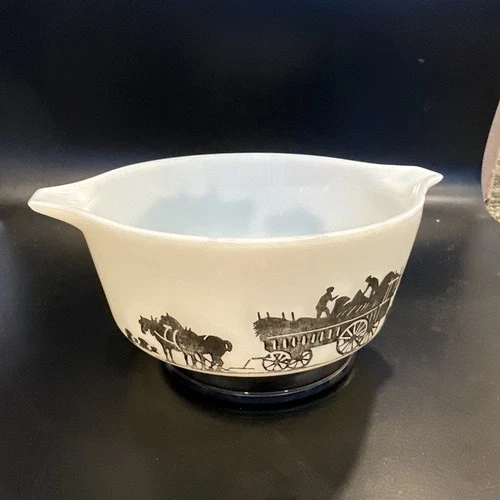 Vintage JAJ Pyrex HARVEST SILHOUETTE HAYMAKER Casserole Dish 1.5Pint