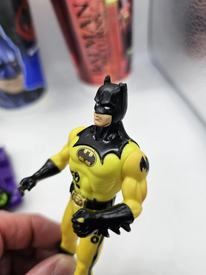 Lote Tapas Tazas Batman & Robin & Batman Returns Años 90, Kenner Deep Dive, Cat Woman Foto 3 de 4