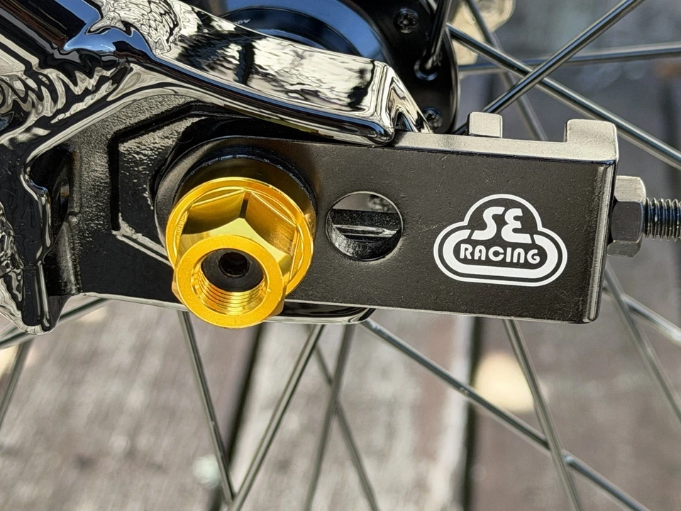 Flyer Floval 2025 con componente Bullseye actualización ¡Como nuevo!  HUTCH SE RACING GT Foto 4 de 4