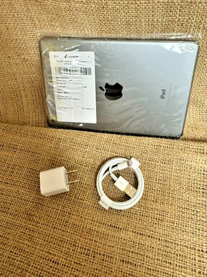 Apple iPad mini 2 16gb  Wi-Fi  -Space gray -ME276LL/A*No box